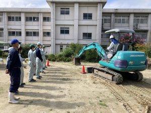 小型建設機械特別教育を実施しました。