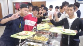 朝食