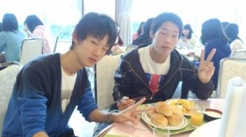 朝食