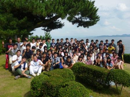 琵琶湖湖畔の研修施設で1年・2年合同学習合宿、科学講演会の様子