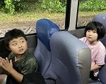 バスの中１