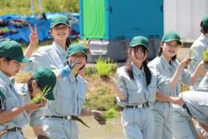 １学年農業学科　田植え