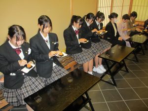 第43回近畿高等学校総合文化祭三重大会総合開会行事と茶道部門のお茶会に参加しました