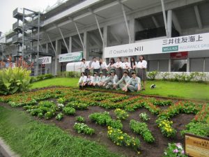 【施設園芸コース】鈴鹿サーキットで花壇づくり