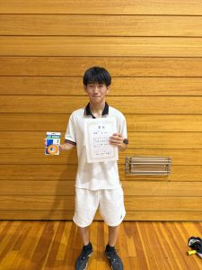 四日市高校生バドミントン大会　入賞！