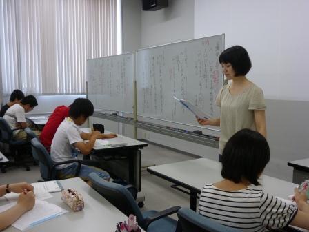 琵琶湖湖畔の研修施設で1年・2年合同学習合宿、科学講演会の様子