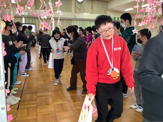 中学部卒業を祝う会3