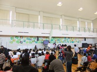 卒業生を送る会の写真です
